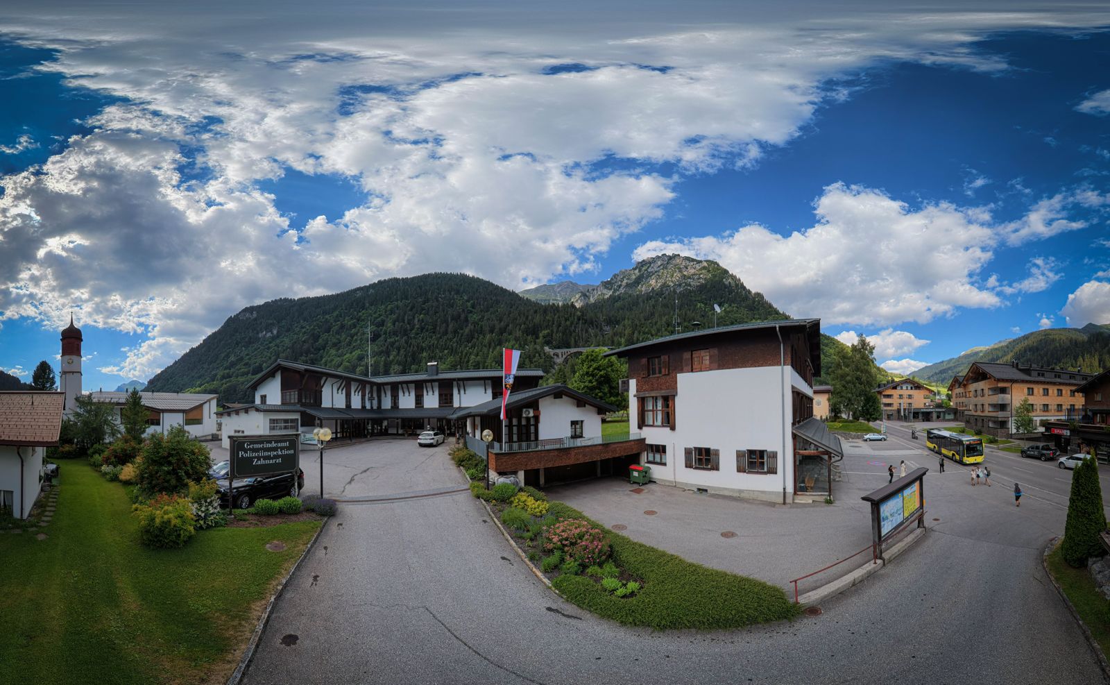 Praxisgebäude von Zahnarzt DDr. Fischer in Klösterle am Arlberg